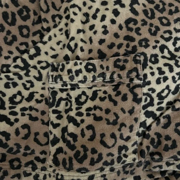 EUC Flannel Leopard Print junior sized Pajama Set - Picture 3 of 9